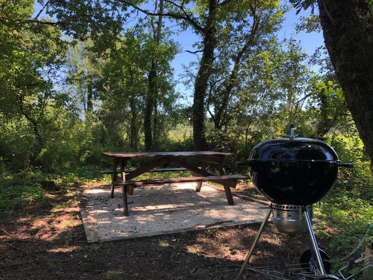 Вилла The Dordogne Huts With Private Pool And Jacuzzi Payzac  Экстерьер фото