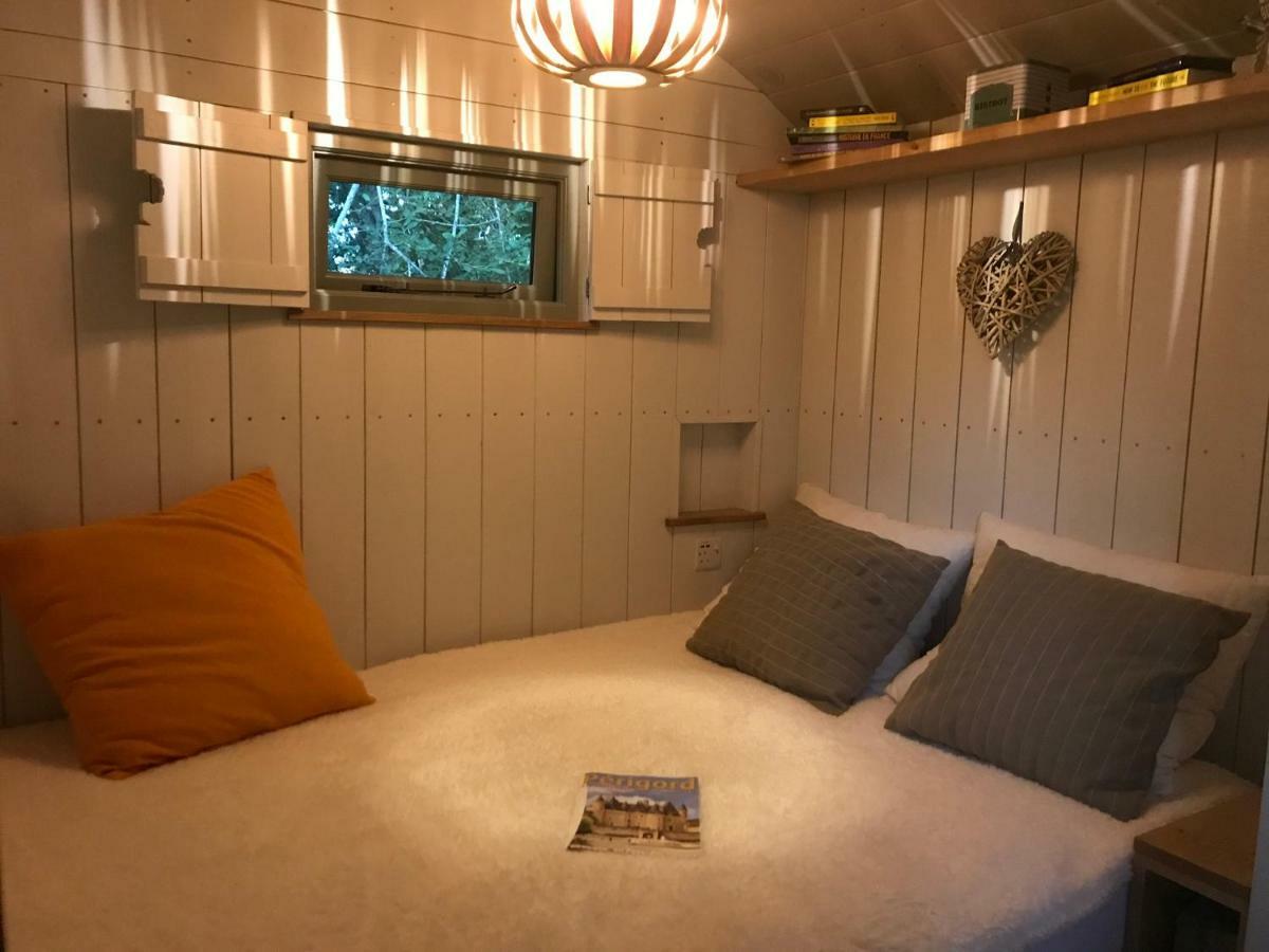 Вилла The Dordogne Huts With Private Pool And Jacuzzi Payzac  Экстерьер фото